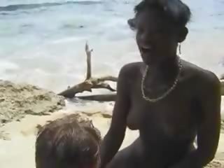 Haarig afrikanisch jugendliche fick euro freundin im die strand