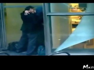 Хиджаб учител заловени petting от шпионска камера