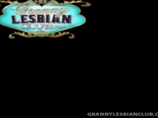 Dueling dilda s concupiscent lezbické babičky